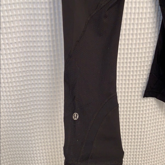 Lululemon crop legging - Picture 2 of 2